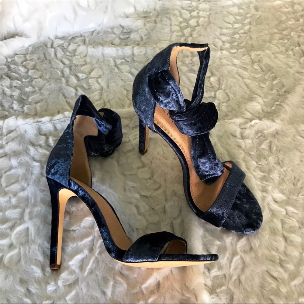 Liliana Strappy High Heels sz 7.5
